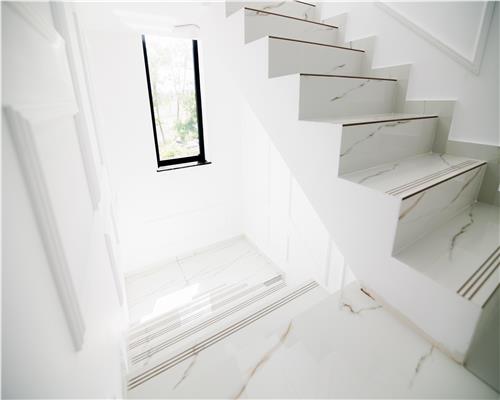 Duplex modern cu 3 dormitoare, 2 bai și terasa panoramica,Rediu Iasi