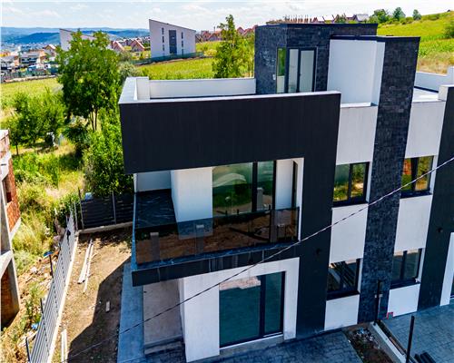 Duplex modern cu 3 dormitoare, 2 bai și terasa panoramica,Rediu Iasi Rediu