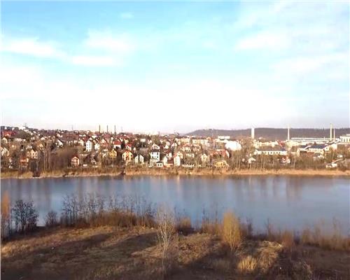 Casă eficientă energetic, cu sistem trifazat EV și tehnologii de top – Vedere la lac Ezareni