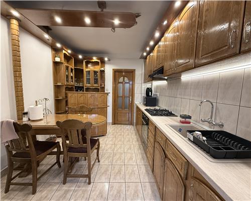 Apartament 3 camere Pacurari  Moara de Foc