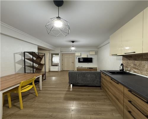 Inchiriez apartament 2 camere, open space, Complex Roua Residence