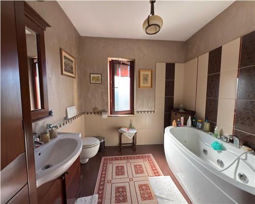 Vila cu finisaje premium si teren de 523 mp, de vanzare in Bucium