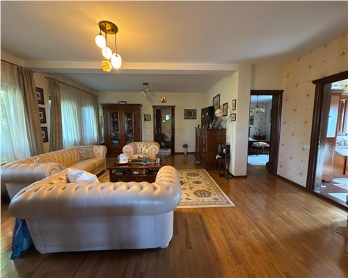 Vila cu finisaje premium si teren de 523 mp, de vanzare in Bucium