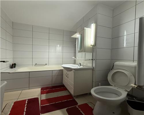 Inchiriez apartament 3 camere, decomandat, Zona Nicolina  Podu Ros