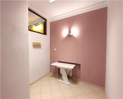 Spatiu comercial/ Vila de inchiriat 118 mp. Nicolina Arcadia