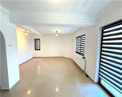 Spatiu comercial/ Vila de inchiriat 118 mp. Nicolina Arcadia