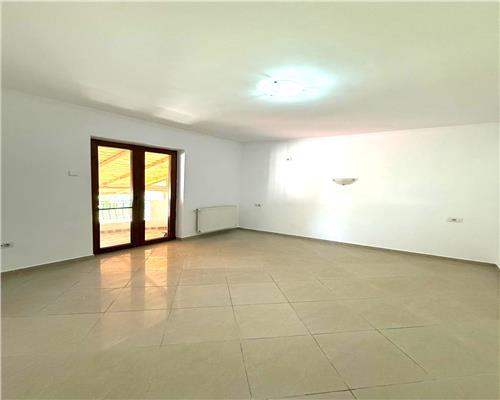 Spatiu comercial/ Vila de inchiriat 118 mp. Nicolina Arcadia