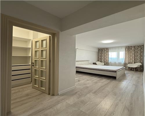 Inchiriez apartament 2 camere, open space, Complex Roua Residence