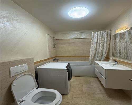 Inchiriez apartament 2 camere, open space, Complex Roua Residence