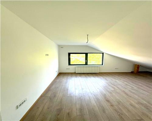 Duplex  Moara de vant D+P+E+M, 273 teren,  Iasi