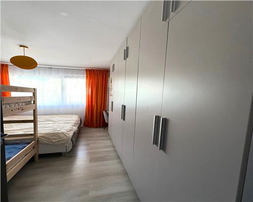 Apartament mobilat si utilat, parcare, 61 mp, Valea Adanca