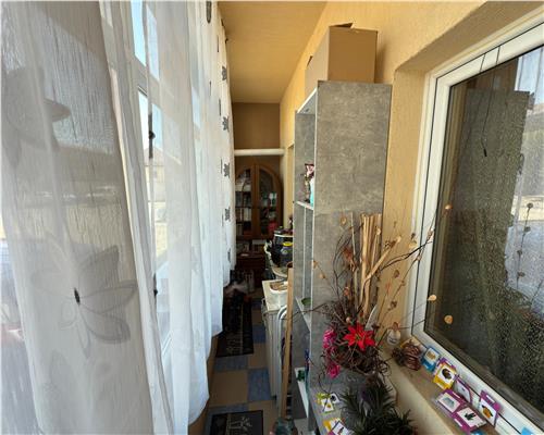 Tomesti apartament 4 camere decomandat mobilat, bloc nou!