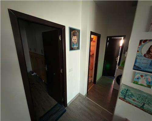 Tomesti apartament 4 camere decomandat mobilat, bloc nou!