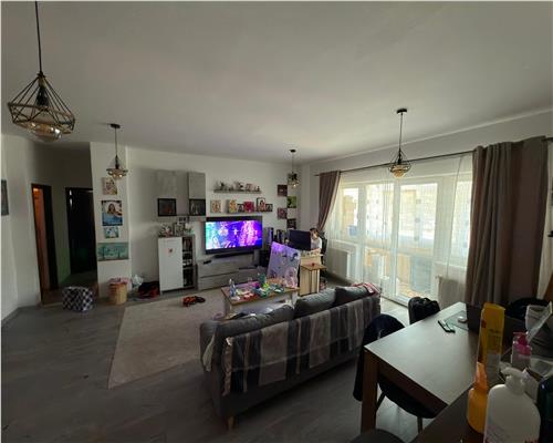 Tomesti apartament 4 camere decomandat mobilat, bloc nou!