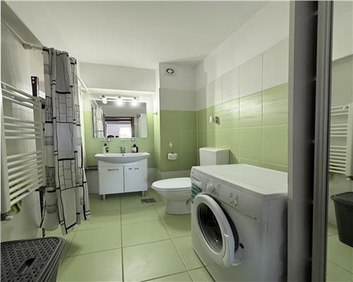 Apartament 3 camere de vanzare Podul de Fier