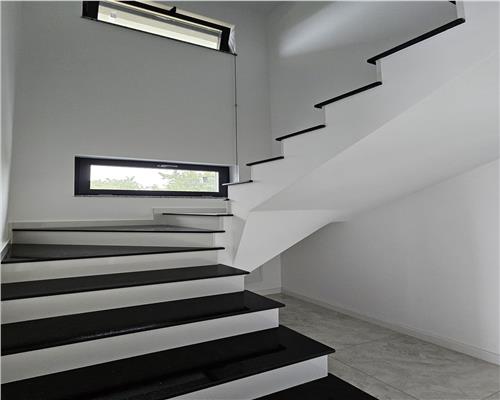 Priveliste superba si finisaje de top – Casa noua in Barnova