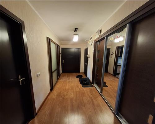 Apartament 3 camere nedecomandat, 60 mp, Podu Ros - Tesatura!