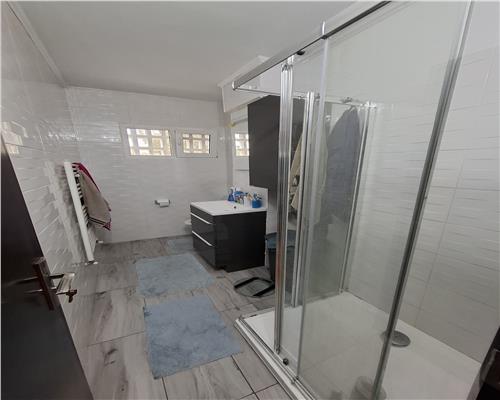 Apartament 3 camere nedecomandat, 60 mp, Podu Ros  Tesatura!