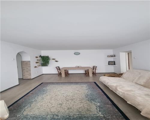 Apartament 3 camere semidecomandat, Podu Ros  Primaverii!