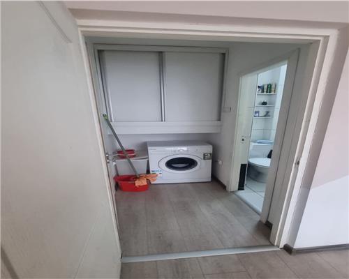 Apartament 3 camere semidecomandat, Podu Ros  Primaverii!