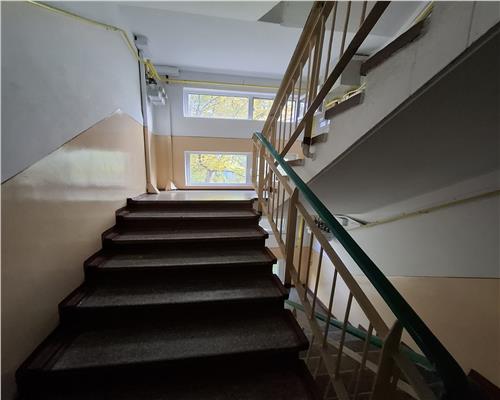 Apartament 3 camere confort redus Podu Ros  Decebal!