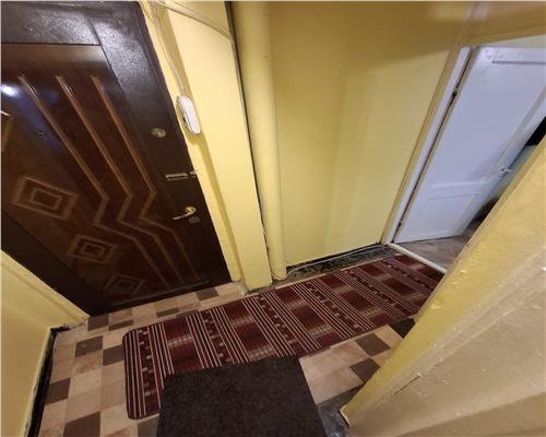 Apartament 3 camere confort redus Podu Ros  Decebal!