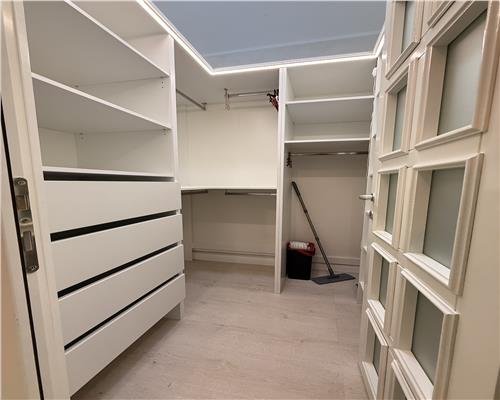 Inchiriez apartament 2 camere, open space, Copou  Royal Town