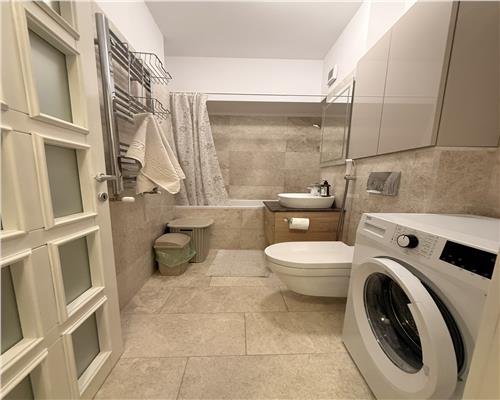 Inchiriez apartament 2 camere, open space, Copou  Royal Town