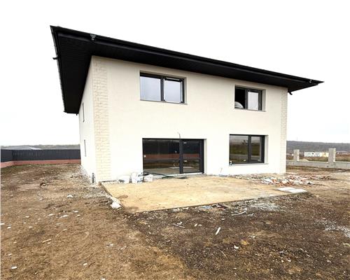 Casă P+E Valea Adâncă – vedere lac, canalizare,  Mega Image, super preț!