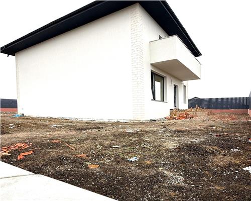 Casă P+E Valea Adâncă – vedere lac, canalizare,  Mega Image, super preț!