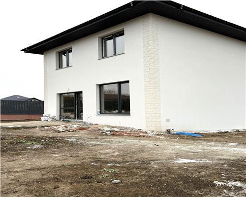 Casă P+E Valea Adâncă – vedere lac, canalizare,  Mega Image, super preț!