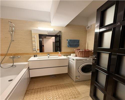 Inchiriez apartament 2 camere, open space, Complex Roua Residence