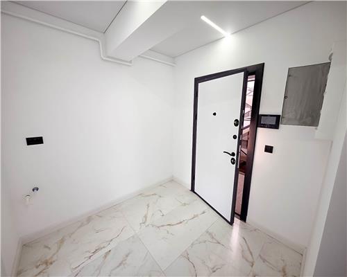 CENTRAL, Ap 1 camera finalizat, Parcare inclusa!