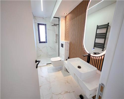 CENTRAL, Ap 1 camera finalizat, Parcare inclusa!