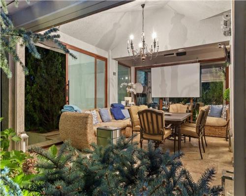 Vila deosebita cu piscina proprie, sector 6, Bucuresti