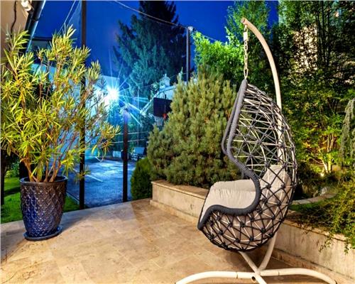 Vila deosebita cu piscina proprie, sector 6, Bucuresti