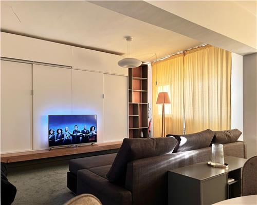 Apartament 3 camere transformat in 2 Hala Centrala