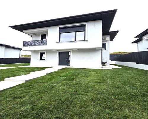 Casă deosebită, finisaje premium, 128 mp, 900 m fata de Centru Miroslava