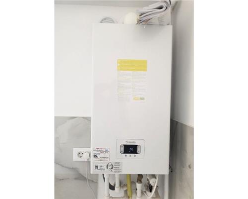 IASI– REDIU– Ap. cu 1 camera  DON Lake View