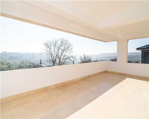 Casa exclusivista, Breazu, 244,4 mp, intabulata, toate utilitatile!