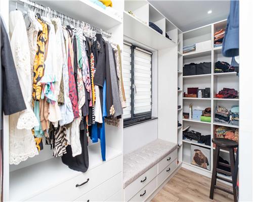 Casa exclusivista, Breazu, 244,4 mp, intabulata, toate utilitatile!