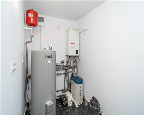 Casa exclusivista, Breazu, 244,4 mp, intabulata, toate utilitatile!