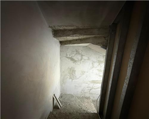 Vila 5 cam, beci, langa TLT, Rond, Vorovesti