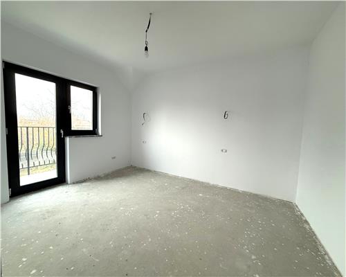 Vila 5 cam, beci, langa TLT, Rond, Vorovesti