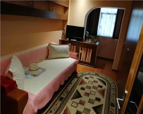 Apartament 3 camere etajul 1 Zimbru