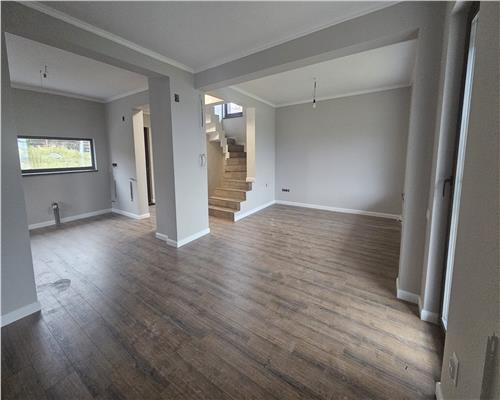 Proprietate deosebita zona Bucium Post Control  Priveliste Superba, Finisaje Calitate, 800mp teren