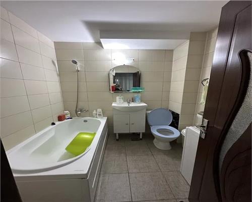 Apartament 2 camere Centru Podul de fier