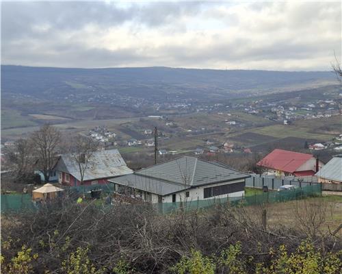 Ocazie! Tomesti Chicerea, teren intravilan cu utilitatile, priveliste unica!