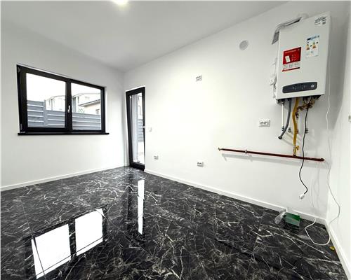 Vila moderna 132 mp, canalizare, finisata, Miroslava