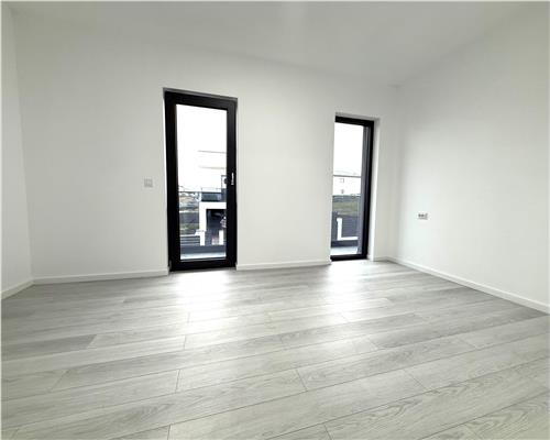 Vila moderna 132 mp, canalizare, finisata, Miroslava